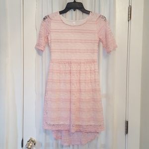 Girl's pink lace dress